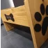 drewniany stojak z imieniem dla psa i kota