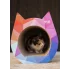 duży kartonowy domek z drapakiem dla kota